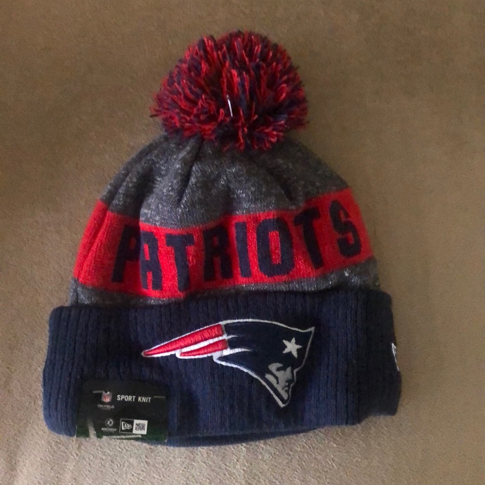 NWT patriots official NFL beanie
